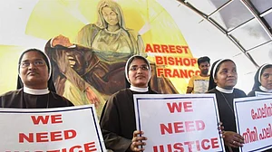 केरल नन रेप केस: मुख्य गवाह फादर कुरियाकोस की संदिग्ध हालात में मौत, परिजनों ने हत्या का लगाया आरोप