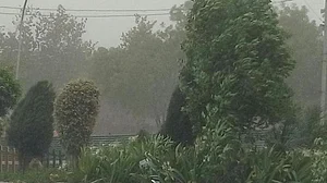 ओडिशा-आंध्र प्रदेश की ओर बढ़ रहा है ‘तितली तूफान’, भारी बारिश की आशंका, हाई अलर्ट जारी