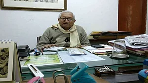 ‘सरकार सियासी फायदे के लिए करती है गांधी जी का इस्तेमाल, उसे बापू के विचारों से कुछ लेना-देना नहीं’