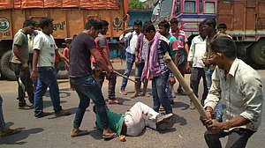 बंगाल में सांप्रदायिक हिंसा फैलाकर वोट बढ़ाने की फिराक में बीजेपी-संघ परिवार