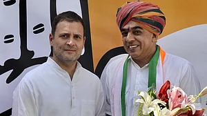 राजस्थान विधानसभा चुनाव से ठीक पहले बीजेपी को बड़ा झटका, जसवंत सिंह के बेटे मानवेंद्र सिंह कांग्रेस में शामिल