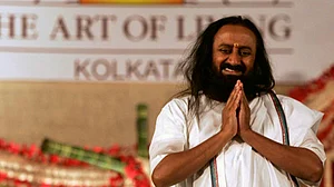 सीबीआई विवाद: सकारात्मक उर्जा बढ़ाने के लिए श्री श्री रविशंकर करेंगे जांच एजेंसी के मुख्यालय में कार्यशाला