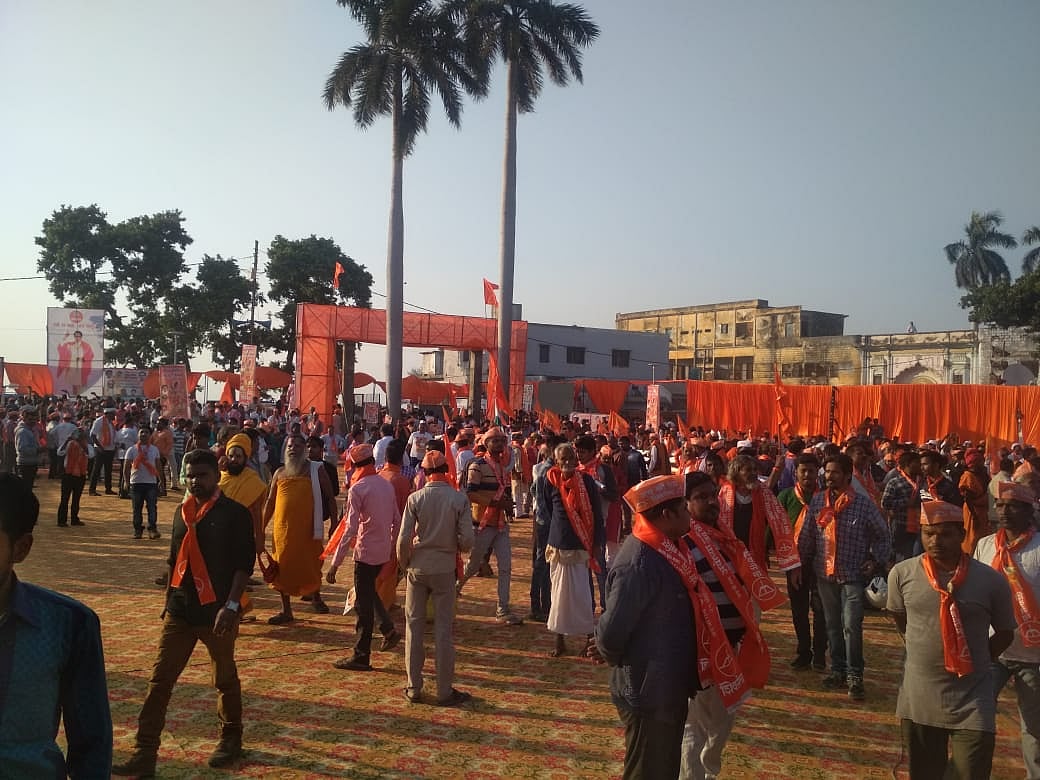 अयोध्याः शिवसेना की रैली फ्लॉप, उद्धव ठाकरे ने मोदी सरकार को बताया कुंभकरण, मांगी मंदिर निर्माण की तारीख