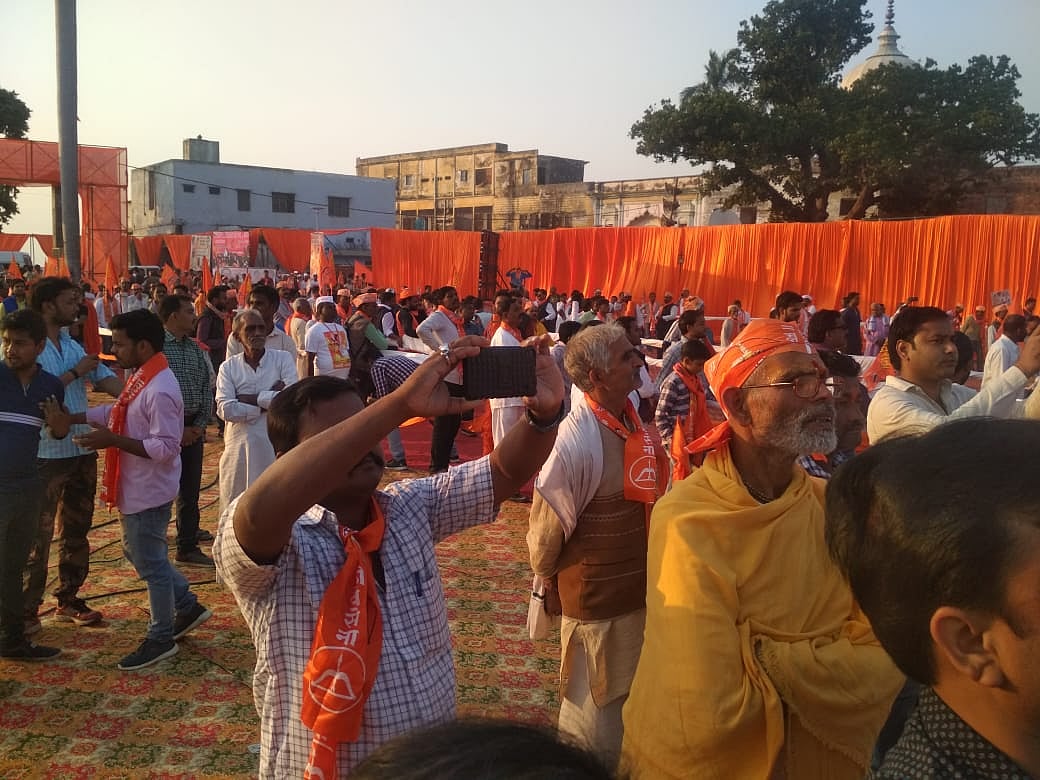 अयोध्याः शिवसेना की रैली फ्लॉप, उद्धव ठाकरे ने मोदी सरकार को बताया कुंभकरण, मांगी मंदिर निर्माण की तारीख