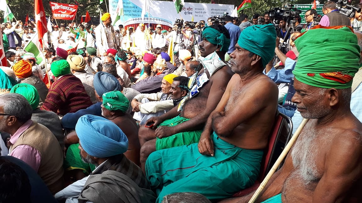 किसान मुक्ति मार्च में शामिल हुए तमिलनाडु के किसान