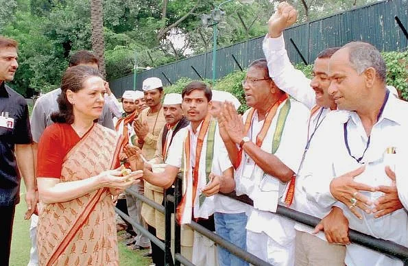 एमपी, छत्तीसगढ़ से राजस्थान और तेलंगाना की ओर बह रही हवा से भगवा खेमे में मचा घमासान