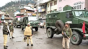 जम्मू-कश्मीर: किश्तवाड़ में बीजेपी नेता की हत्या के बाद तीसरे दिन भी कर्फ्यू जारी