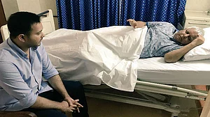 पिता लालू यादव से मुलाकात के बाद जोश में तेजस्वी यादव, कहा- बिहार और झारखंड में एनडीए का हो जाएगा सफाया