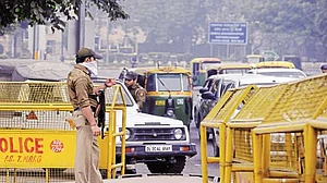 नए साल पर हुड़दंग मचाने वालों की खैर नहीं, सुरक्षा के कड़े इंतजाम, रास्तों को लेकर एडवाइजरी जारी