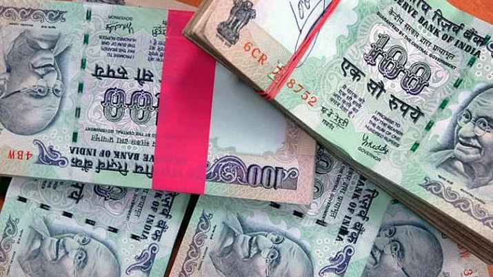 रुपया 23 पैसे गिरा, 85.50 प्रति डॉलर पर पहुंचा और देश का विदेशी मुद्रा भंडार 8.48 अरब डॉलर घटा