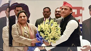 यूपी में बीजेपी के होश उड़ा देने वाले गठबंधन का ऐलान, लोकसभा में एसपी-बीएसपी 38-38 सीटों पर लड़ेंगी चुनाव