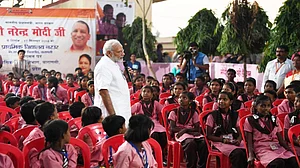 मोदी सरकार में गिरा शिक्षा का स्तर, 8वीं के 56 फीसदी छात्र गुणा-भाग में जीरो, 27 फीसदी तो पढ़ ही नहीं पाते