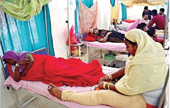 आयुष्मान भारत योजनाः काश! कागजी घोड़े दौड़ाने से ही हो जाता इलाज...