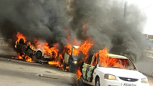 जम्मू में हालात बेकाबू, कश्मीरी सरकारी कर्मचारियों पर लगातार हमले,सेना की मौजूदगी में दंगाइयों का तांडव