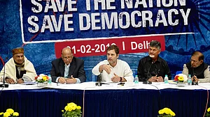 ‘ईवीएम पर देश को नहीं विश्वास’: दस्तावेज़ पेश कर चुनाव आयोग से शक दूर करने की मांग करेंगे विपक्षी दल