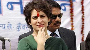 जहरीली शराब से मौत पर प्रियंका ने जताया दुख, कहा- इसके लिए सरकार जिम्मेदार, जिसकी शह पर हो रहा था कारोबार