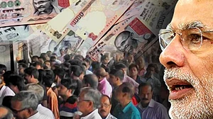 नोटबंदी के दौरान हुईं मौतों को छुपा रही है मोदी सरकार, आरटीआई से हुआ खुलासा