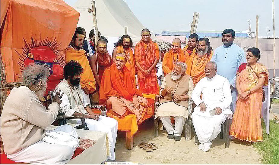 मोदी राज में गंगा को बचाने के लिए स्वामी सानंद की राह पर एक और संत