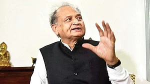 बजट 2019 LIVE: राजस्थान के सीएम गहलोत बोले- प्रतिदिन किसानों को 17 रुपये की राशि देने का ऐलान उनका अपमान है