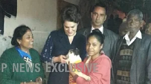 प्रियंका गांधी ने झुग्गी वालों से की मुलाकात, , हर 2-3 महीने में जाती हैं मिलने, इलाज में करती हैं मदद