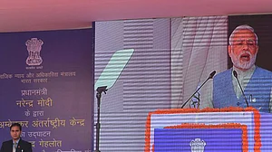 मोदी सरकार ने दावे तो बहुत किए, लेकिन अपने पांच बजट में भी नहीं दे सकी सामाजिक न्याय के मंत्रालय को इंसाफ