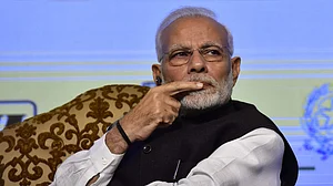 बेरोजगारी ने बढ़ाई मोदी सरकार की मुश्किलें, अर्थशास्त्रियों ने कहा- रोजगार की गारंटी अब भी एक दूर की कौड़ी