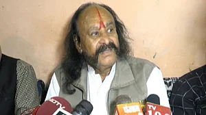 ‘डाकू’ मलखान सिंह ने ठोकी ताल, कहा- सरकार इजाजत दे, तो 700 डकैतों के साथ कर देंगे पाकिस्तान पर चढ़ाई