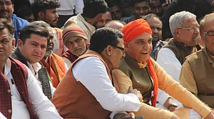 वीडियो: अपनी इस गलती पर शर्म से पानी पानी हुए बीजेपी नेता, सुननी पड़ी जबरदस्त झाड़