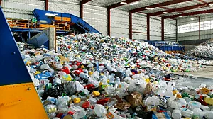 मोदी जी स्वच्छ भारत का नारा देते रहे, और पांच साल में भारत बन गया विकसित देशों का कचराघर