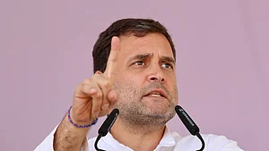 ‘पीएम मोदी हैं चौकीदार, मगर गरीबों के नहीं, अनिल अंबानी के’
