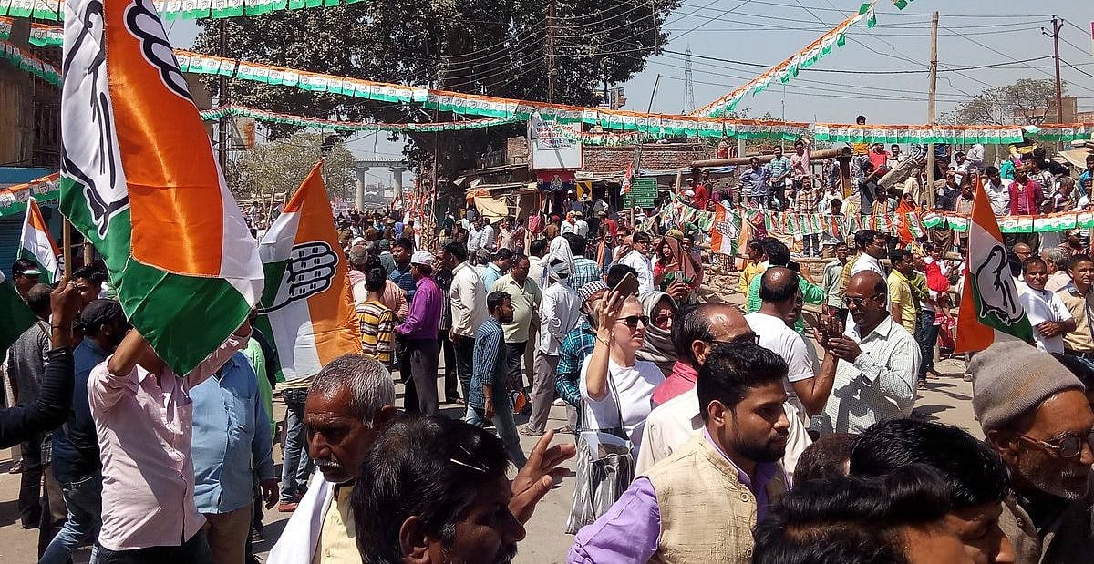 लोकसभा चुनाव 2019 LIVE: वाराणसी में प्रियंका गांधी बोलीं- आज इस देश में अंग्रेजों जैसी तानाशाही की स्थिति 