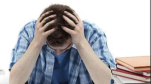 यूजीसी ने डिस्टेंस मोड के कई प्रोफेशनल कोर्स को किया बंद, देखिए पूरी लिस्ट