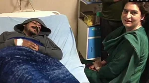 भीम आर्मी के नेता से मिलने मेरठ अस्पताल पहुंचीं प्रियंका गांधी, चंद्रशेखर बोले- पीएम के खिलाफ लड़ूंगा चुनाव