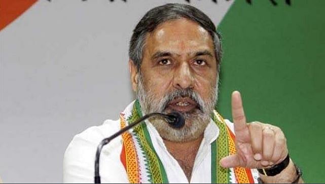  पीएम मोदी के हेलीकॉप्टर से उतारने के बाद कहां गया ‘रहस्यमयी’ बक्सा, चुनाव आयोग करे जांच: कांग्रेस