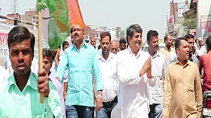 पूर्वी उत्तर प्रदेश में भी बीजेपी के लिए राह फिसलन भरी है