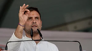 राहुल का पीएम पर तंज, ‘राफेल+अंबानी, नीरव मोदी की किताबों को खोलें, भ्रष्टाचार पर मुझसे बहस करना हो जाएगा आसान’
