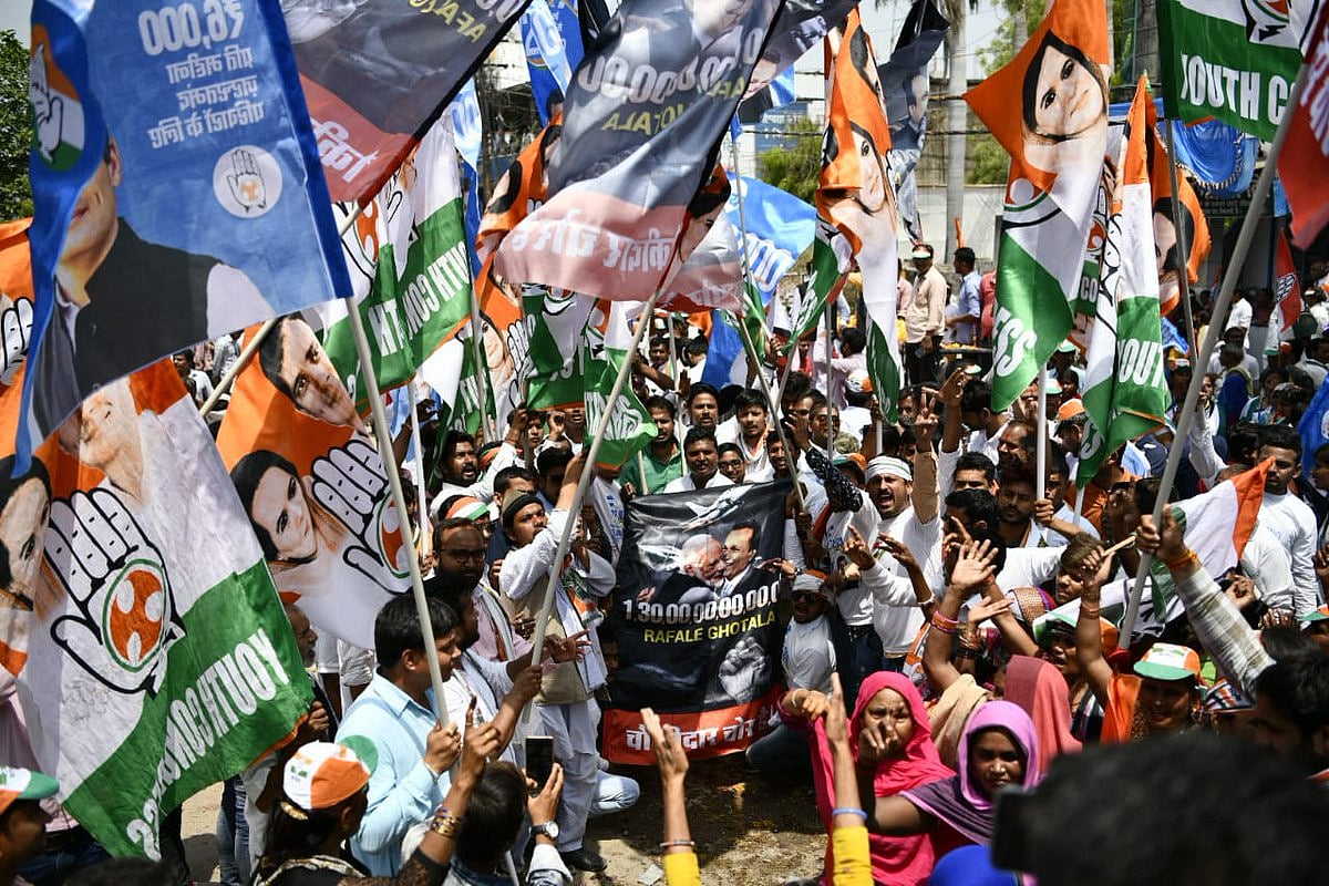 लोकसभा चुनाव 2019 LIVE: चुनाव डयूटी के दौरान दिल का दौरा पड़ने से होमगार्ड जवान की मौत 