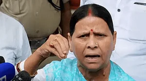 राबड़ी का पीएम पर हमला, ‘मोदी बिहार आकर भाषाई आतंक फैला रहे हैं, लेकिन जनता तानाशाहों की हेकड़ी निकालना जानती है’