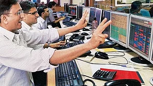 चुनाव नतीजों से पहले शेयर बाजार में भारी उछाल, 1 दिन में हुई 5.43 लाख करोड़ की कमाई