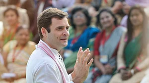 2019 के चुनाव प्रचार के भद्दे आरोपों-प्रत्यारोपों के गुबार से नायक बनकर उभरे हैं राहुल गांधी