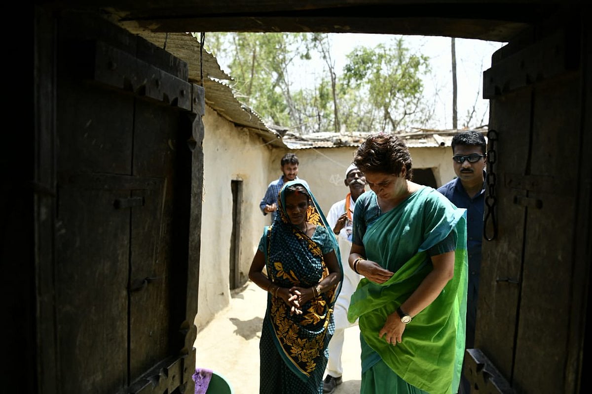 लोकसभा चुनाव 2019 LIVE: प्रज्ञा ठाकुर पर चला चुनाव आयोग का डंडा, 72 घंटे का लगा बैन