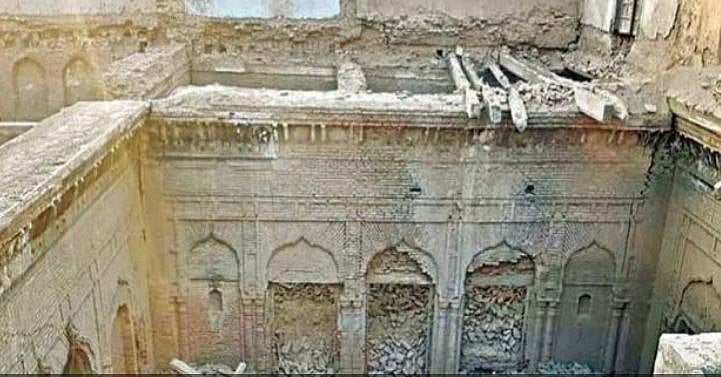 पाकिस्तान में स्थानीय लोगों ने ऐतिहासिक गुरु नानक महल को तोड़ा, बेच दिए खिड़की-दरवाजे 