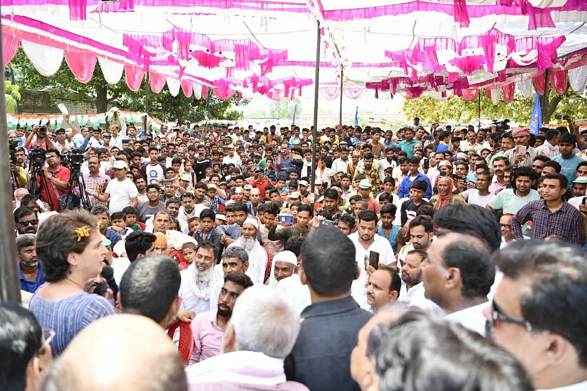 लोकसभा चुनाव 2019 LIVE: मॉब लिंचिंग के दोषियों को माला पहनाने वाले मोदी के मंत्री कह रहे हैं-मसूद अज़हर जी