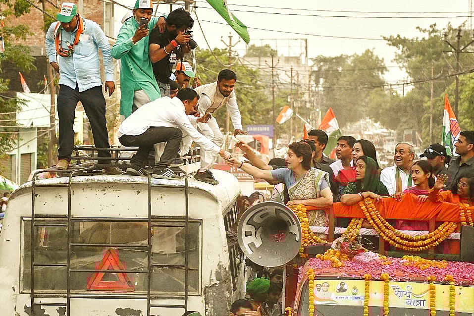 मोदी पर तीखे होते जा रहे हैं प्रियंका के हमले: दिनकर की कविता, महाभारत के प्रसंग से लेकर होमवर्क में फेल बच्चे तक