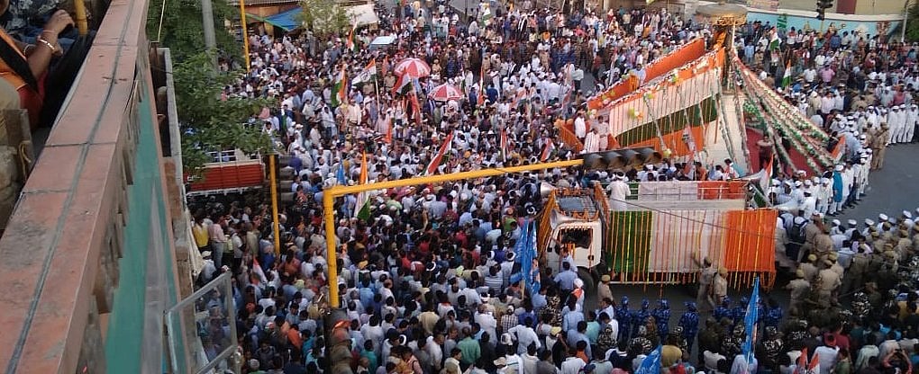 लोकसभा चुनाव 2019 LIVE: चुनाव आयोग का ट्विटर को आदेश, एक्जिट पोल से जुड़े सारे ट्वीट हटाए जाएं