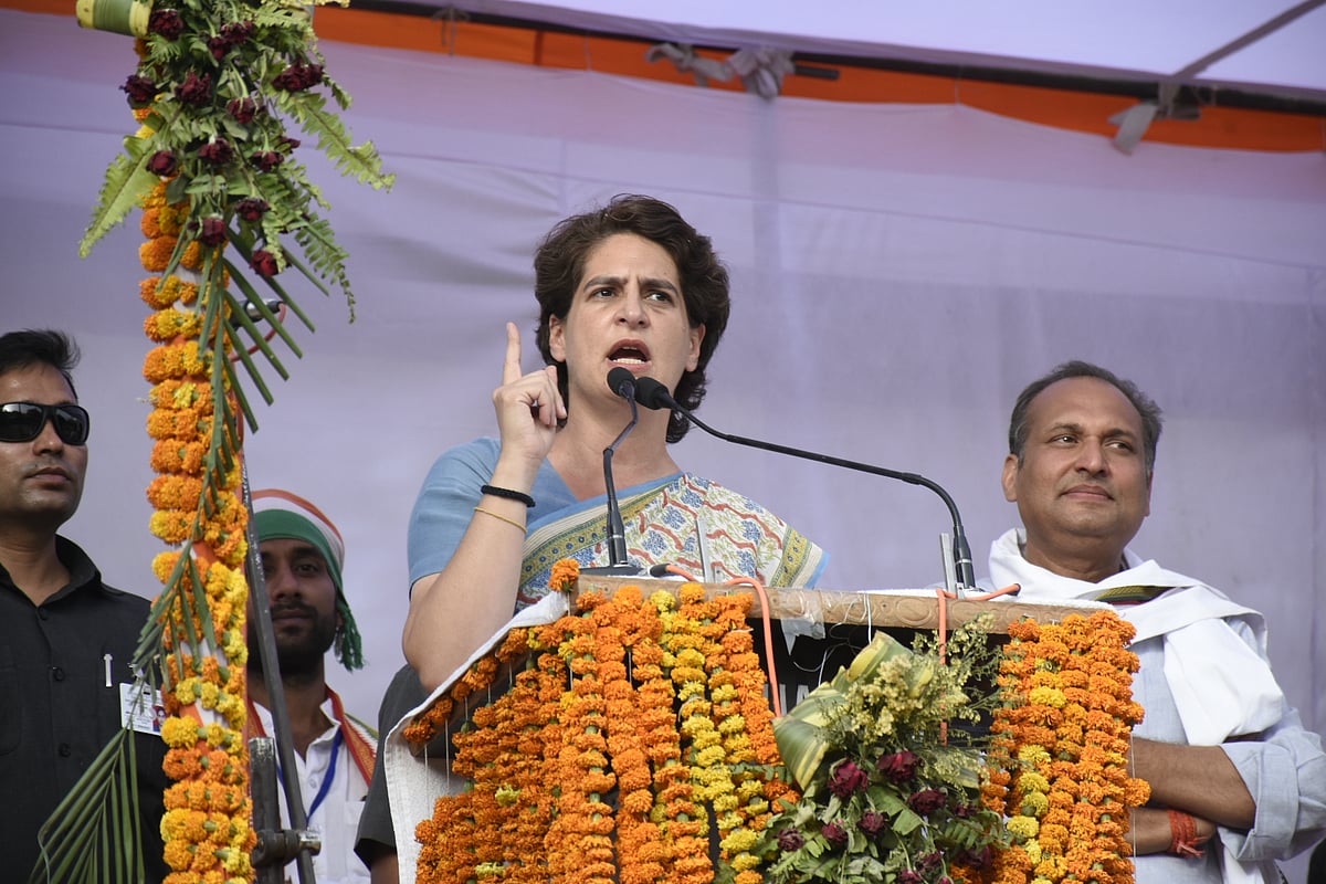 मोदी पर तीखे होते जा रहे हैं प्रियंका  के हमले: दिनकर की कविता, महाभारत के प्रसंग से लेकर होमवर्क में फेल बच्चे तक