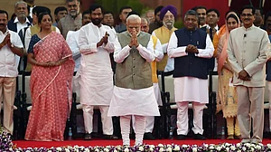 मोदी सरकार में विभागों का हुआ बंटवारा, जानिए किसे मिला कौन सा प्रभार