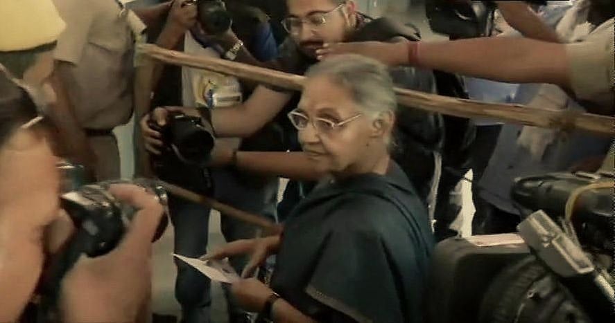 लोकसभा चुनाव 2019 LIVE: पश्चिम बंगाल में बीजेपी प्रत्याशी भारती घोष के काफिले पर हमला,  आयोग ने रिपोर्ट मांगी