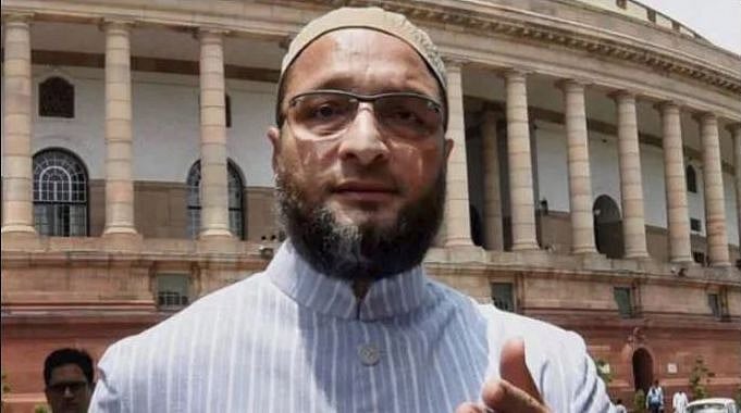 वीडियो: संसद में शपथ के दौरान जय श्रीराम के नारे पर ओवैसी का तंज, ‘अच्छा है मुझे देखकर उन्हें याद आए ये शब्द’