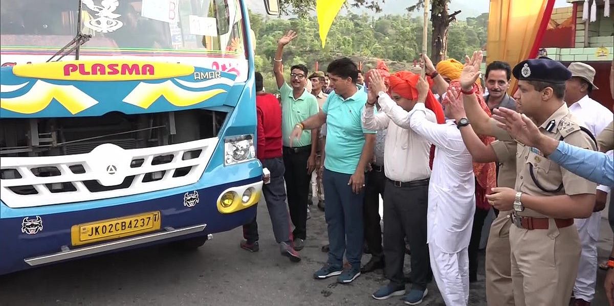 अमरनाथ यात्रा: जम्मू बेस कैंप से पहला जत्था रवाना, इस बार यात्रा को लेकर किए गए हैं ये खास इंतजाम